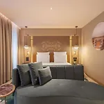 Swissotel ホテル 5*