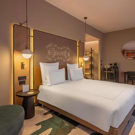 Swissotel Hotel