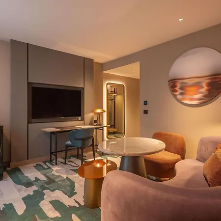 Swissotel Hotel 5*