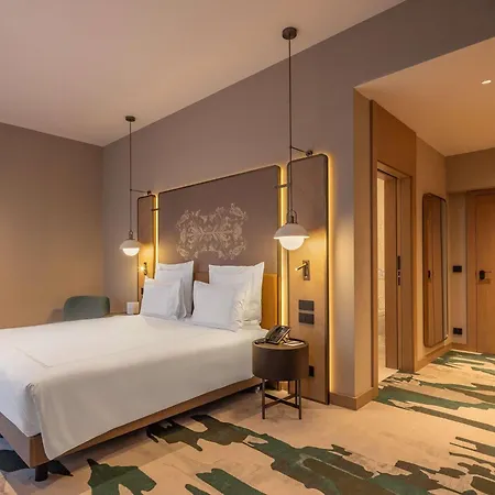 Swissotel 5*