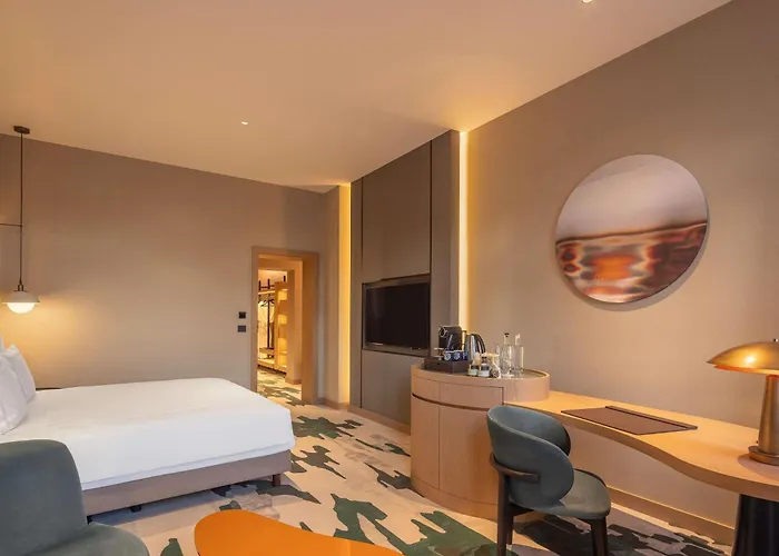 Swissotel Hotell 5*